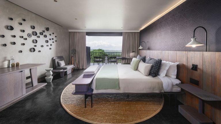 KingSavannahRoomViewWide