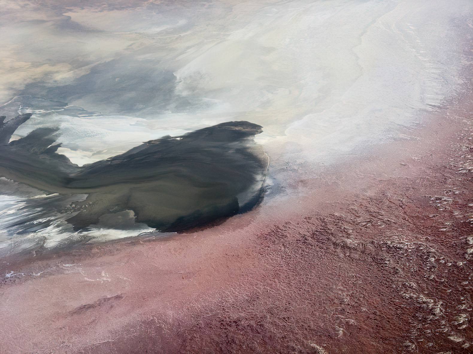 Lake_Natron_from_Air_01