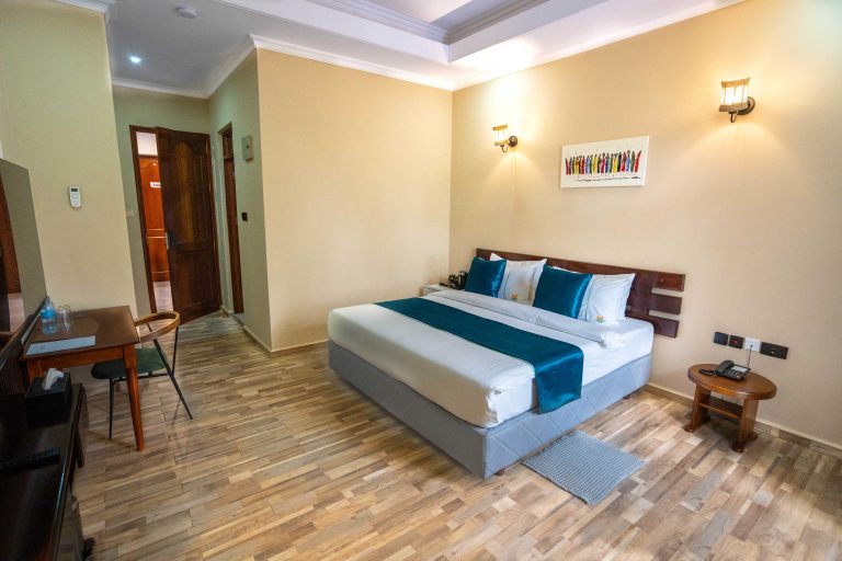 La-mama Luxury hotel (6)