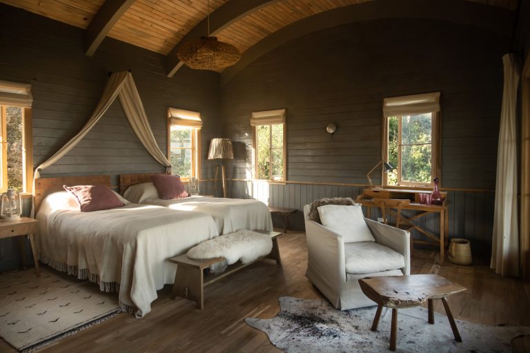 Twin bedroom